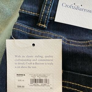 Denim skirt brand new never worn!!